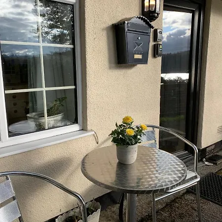 شقة Cosy Cottage With Lake Access View And Allocated Parking