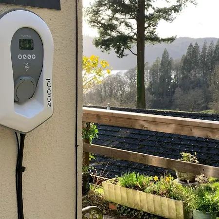 The Lady Of The * Уиндермир