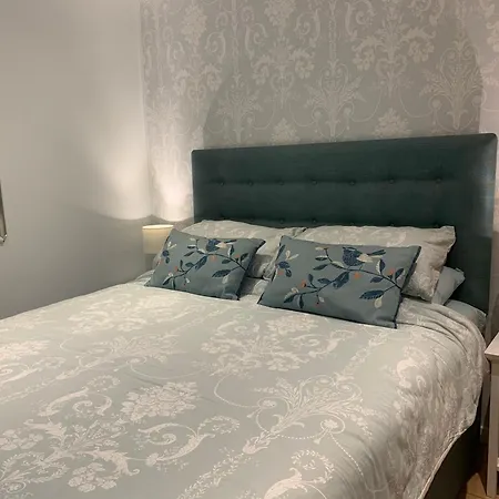 The Lady Of The * Уиндермир